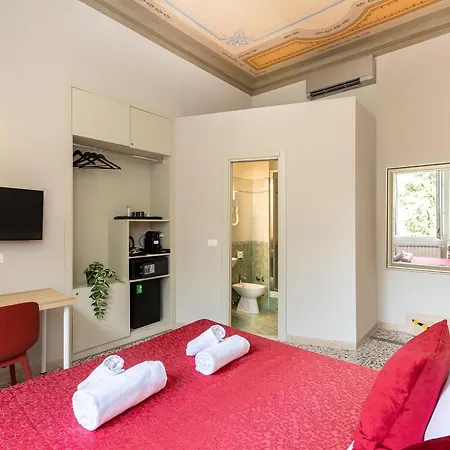 ゲストハウス Iron Cityaus Termini ローマ