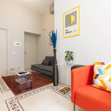 Iron Cityaus Termini ゲストハウス ローマ