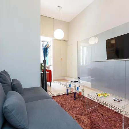 Iron Cityaus Termini 4* ローマ