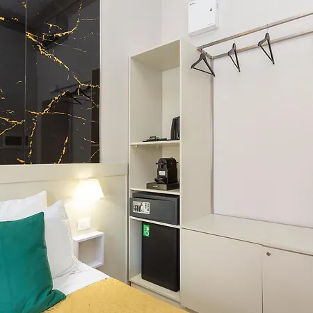 Iron Cityaus Termini 4*