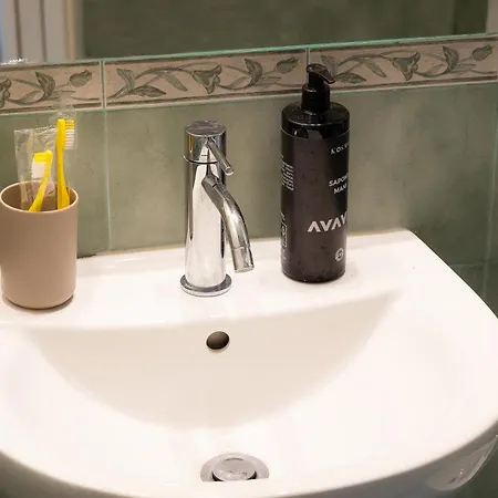 ゲストハウス Iron Cityaus Termini ローマ