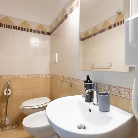Iron Cityaus Termini 4*