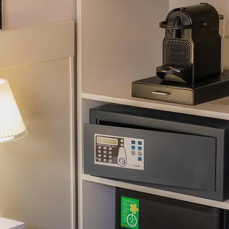 Iron Cityaus Termini ゲストハウス ローマ