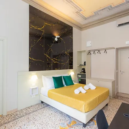 Iron Cityaus Termini ゲストハウス