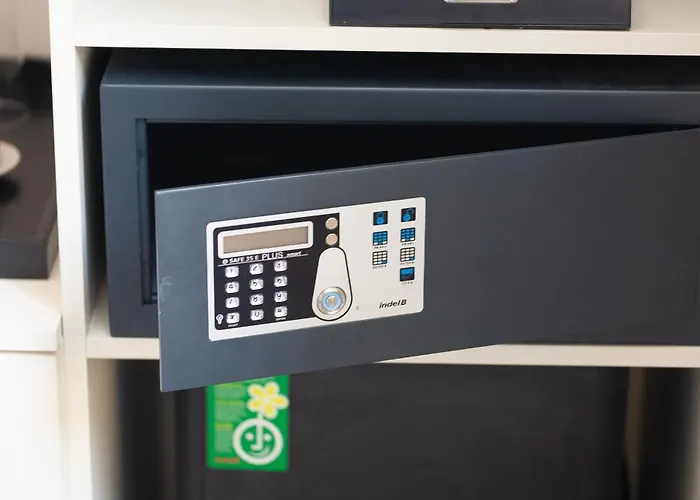 Iron Cityaus Termini Vendégház Róma