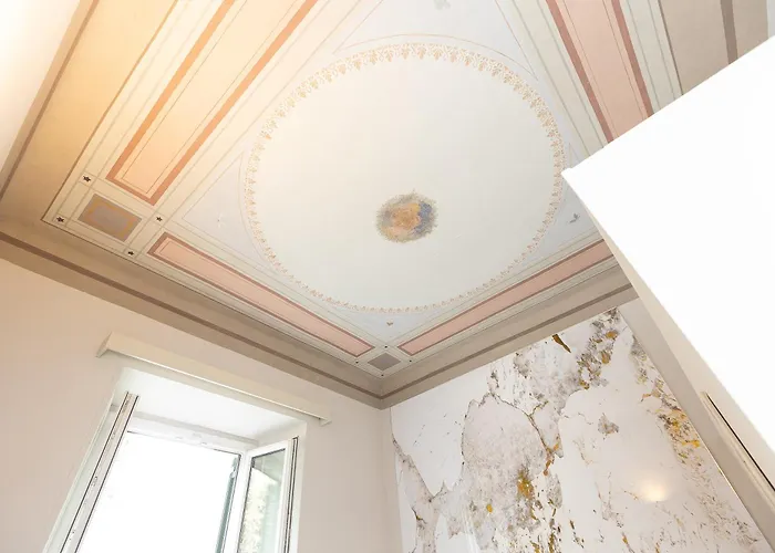 Iron Cityaus Termini Vendégház Róma