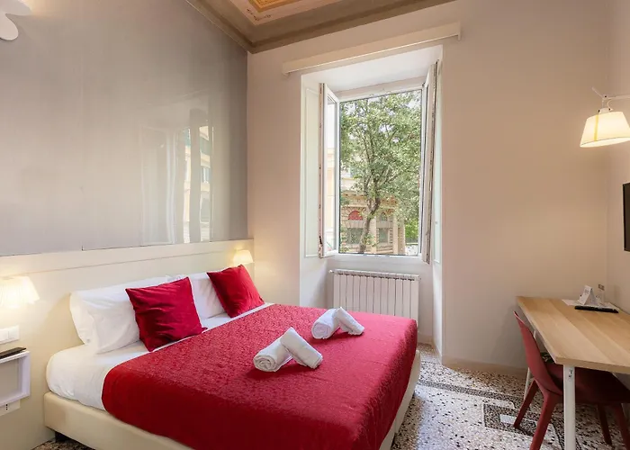 Iron Cityaus Termini Vendégház 4*